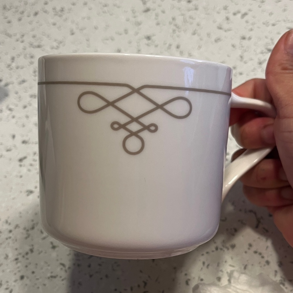 Elegant White Mug with Tan Design